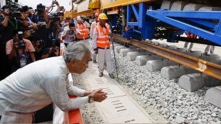 Malezya’nın mega demiryolu projesi için ilk raylar döşendi