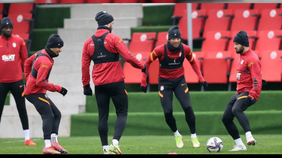 Marcao, Pena ve Omar çalışmalara başladı
