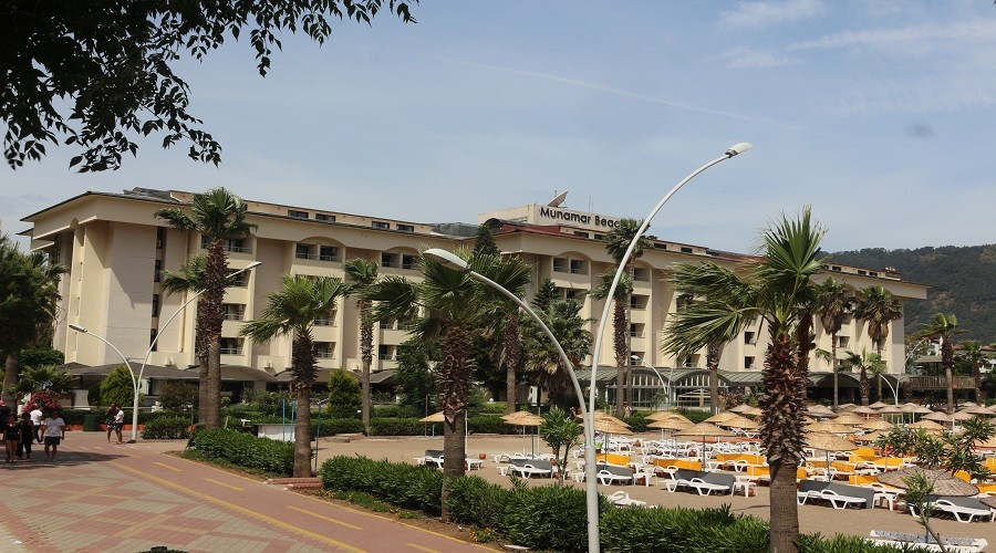 Milyon dolarl�k otel ��r�meye terkedildi