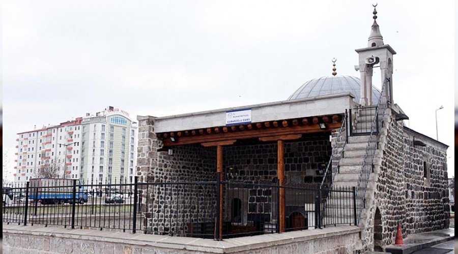Minyatr camiler asrlara meydan okuyor