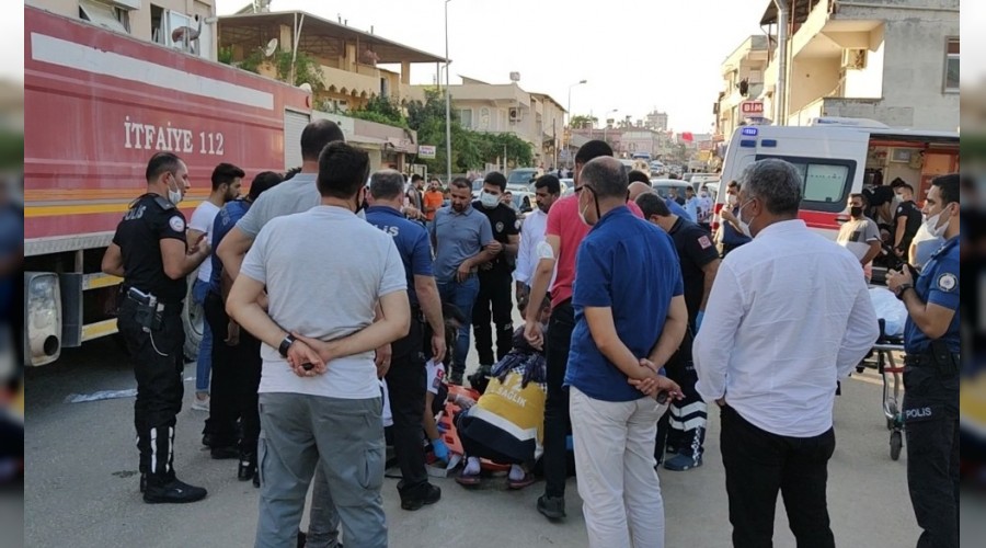 Motosikletli yunus polisler kaza yapt�: 2 yaral�