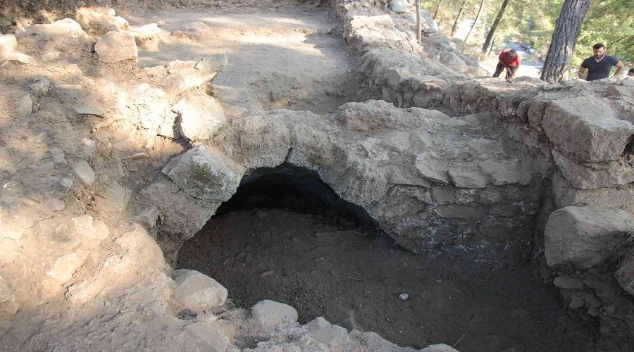 Mu�la'da 60 metrelik tonozlu t�nel bulundu