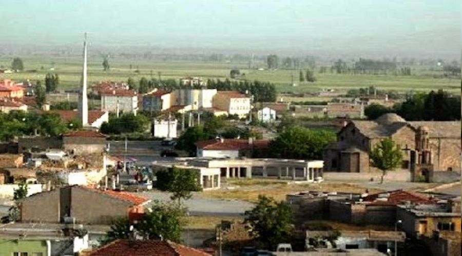 Nev�ehir'de mahkemeden sat�l�k tarla