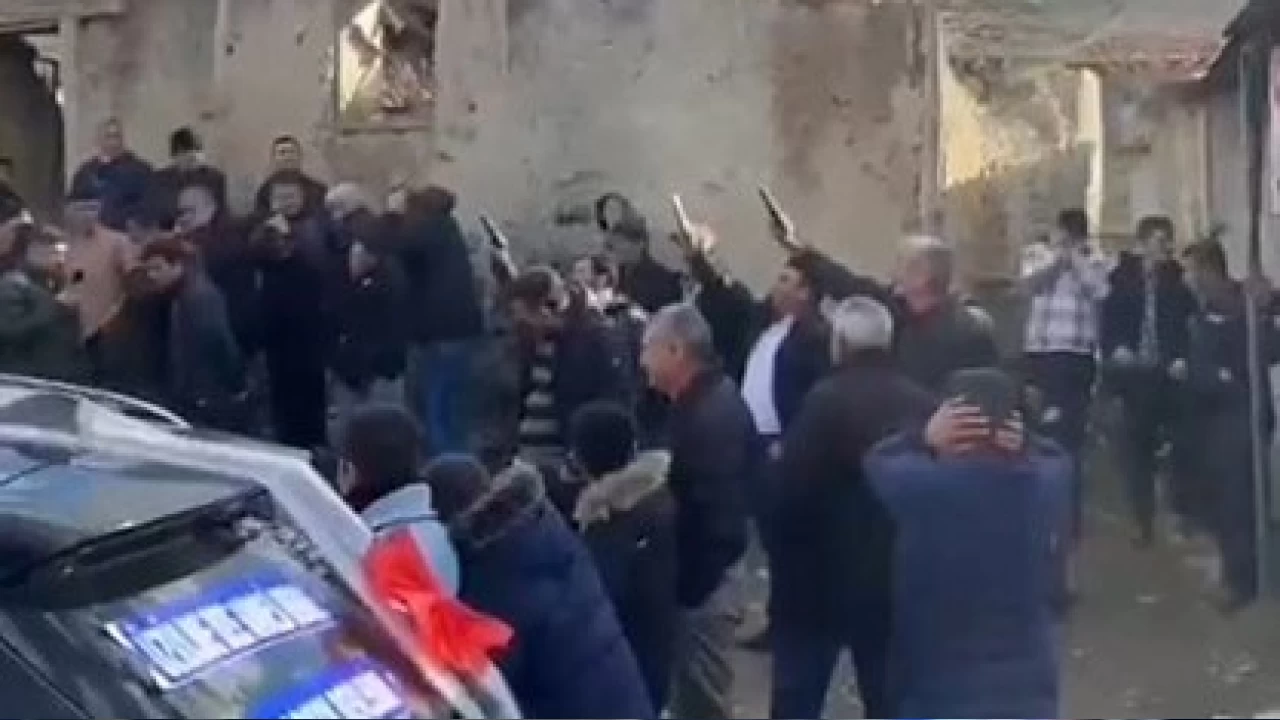 O muhtar gzaltna alnd
