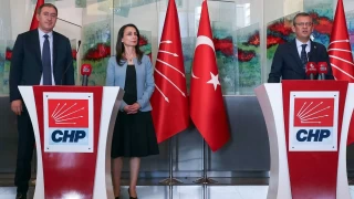 Özgür Özel, DEM Parti eş başkanlarını kabul etti: Kayyum siyasetini reddediyoruz