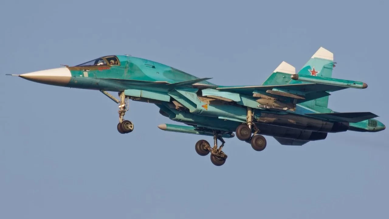 Rusya'da Su-34 tipi savaş uçağı düştü: 2 ölü