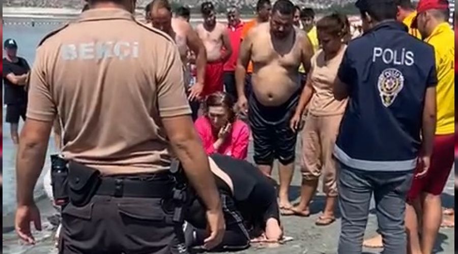 Salda Gölü'ne giren genç boğuldu