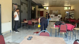 anlurfa'da kahvehaneye kurun yadrdlar: 2 yaral