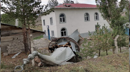 iddetli frtna 30 senelik caminin minaresini ykt