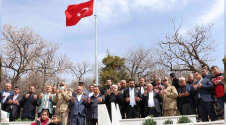 Siirt'te Ekmekçiler köyü şehitleri unutulmadı