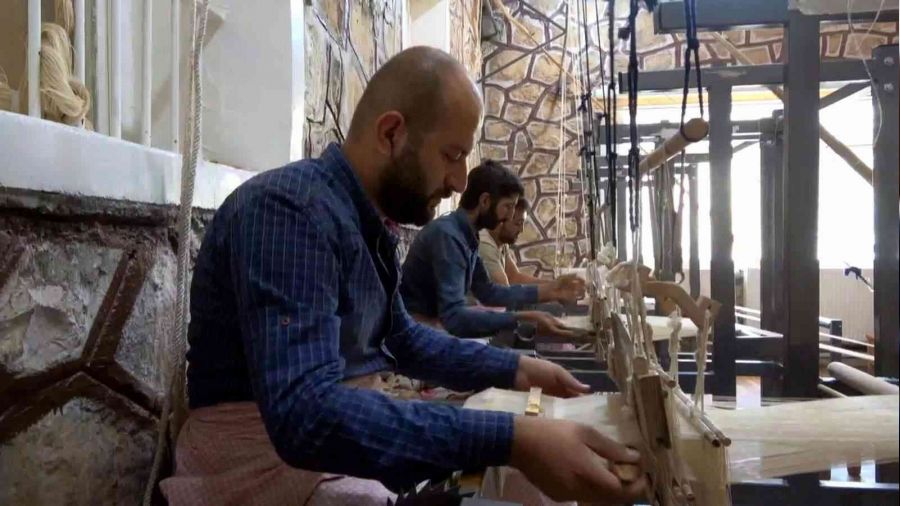 Siirt'te şal-şepik kumaşına ilgi arttı