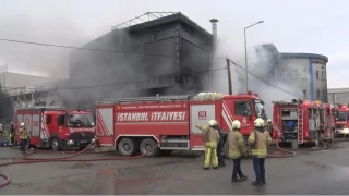 Silivri'de fabrikada ��kan yang�n kontrol alt�na al�nd�