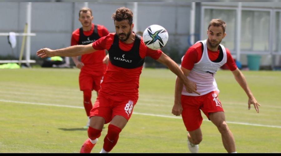 Sivasspor ne ileri gidiyor ne de geri