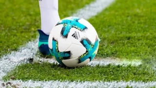 Soyunma odas�nda b��akl� sald�r�