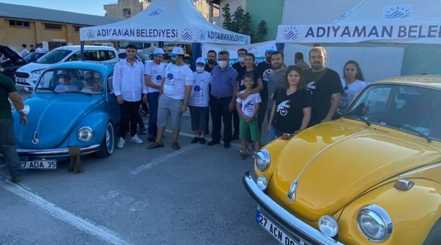 Su tasarrufu temalı klasik araç festivali