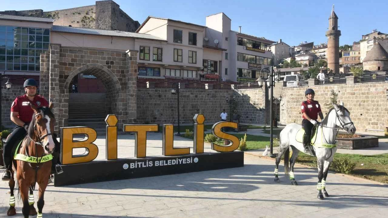 Tarihi dokular arasında alışveriş: Bitlis Çarşısı'na yolculuk