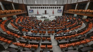 TBMM'de Plan ve B�t�e Komisyonunda, 2027 y�l� b�t�esinin geneli �zerine g�r��meler yap�lacak. D��i�leri Komisyonunda, Mekke Ortak Savunma Anla�mas�'n�n onaylanmas�n�n uygun bulundu�una dair kanun teklifi ele al�nacak