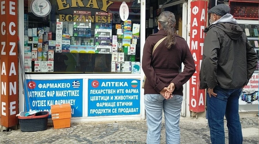 Uyar�lara ra�men kom�u vazge�miyor