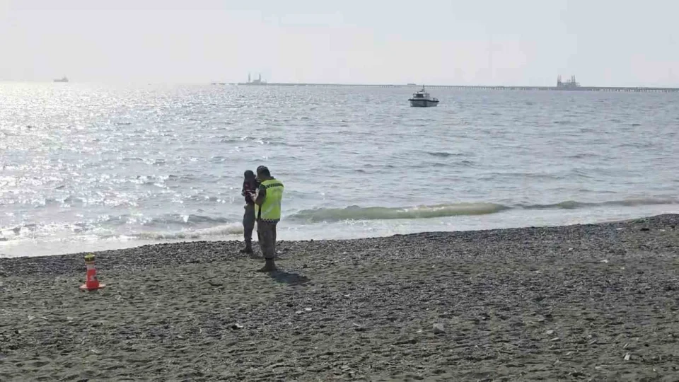 Vatanda�lar�n Akdeniz'de ceset g�rd�k ihbar� ekipleri harekete ge�irdi