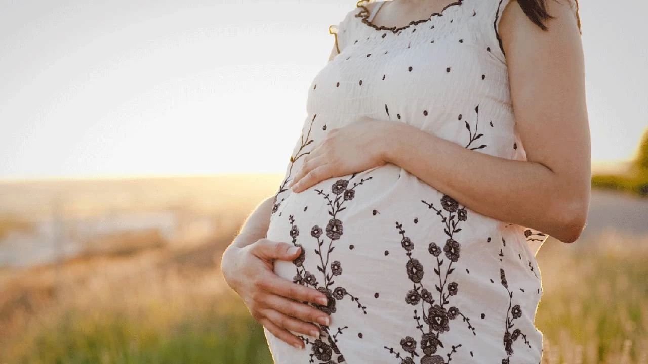Yaz scaklarnda hamilelerin dikkat etmesi gereken 8 kural