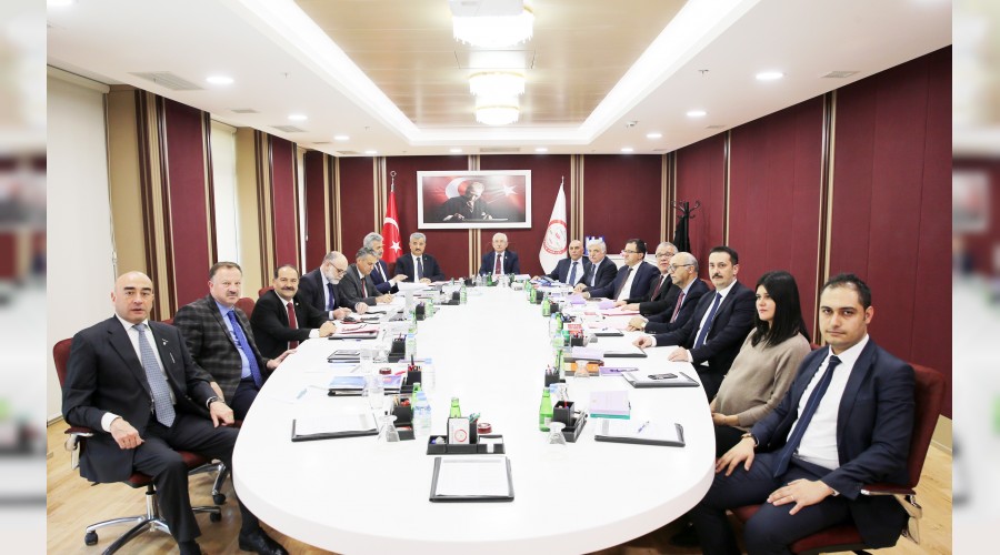 YSK'n�n �stanbul karar� vakit alacak