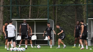 3 futbolcu takıma katıldı