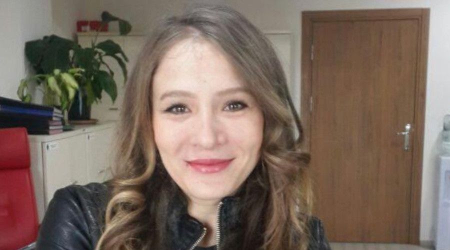 40 yaşındaki hemşire korona virüse yenildi