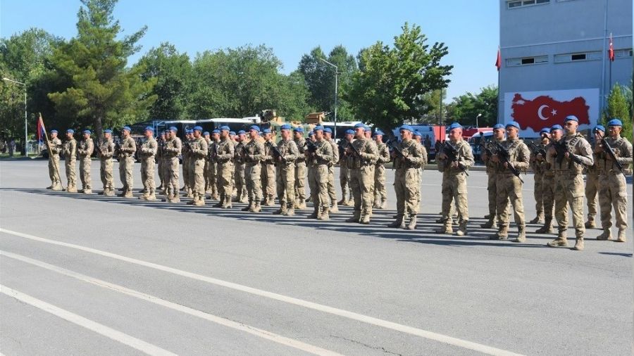 48 komando Suriye'ye u�urland�