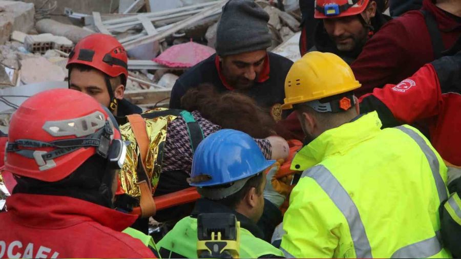 63 yaşındaki Hafsa teyzenin ilk isteği 'su' oldu