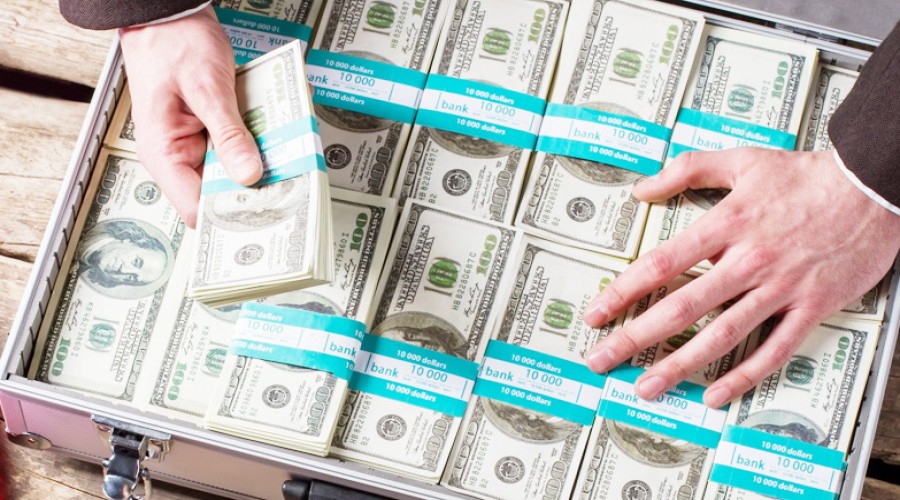 AB'den kara parayla m�cadele ad�m�