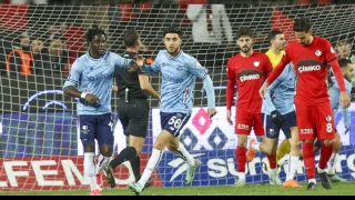Adana Demirspor 2 farktan geri döndü
