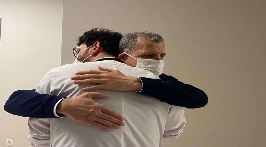 Akalazya hastalığından 27 yıl sonra şifa buldu