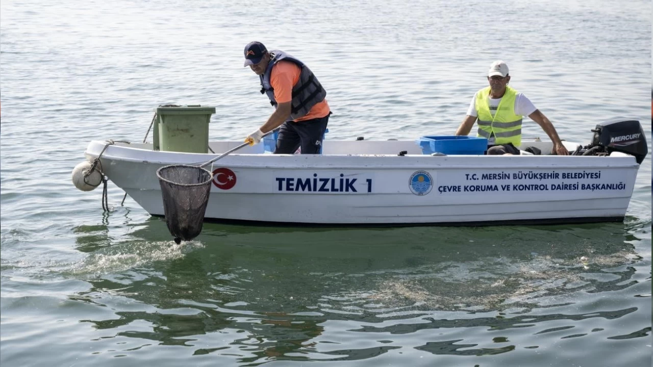 Akdeniz'den çıkan 1 ton atığın 800 kilogramı plastik