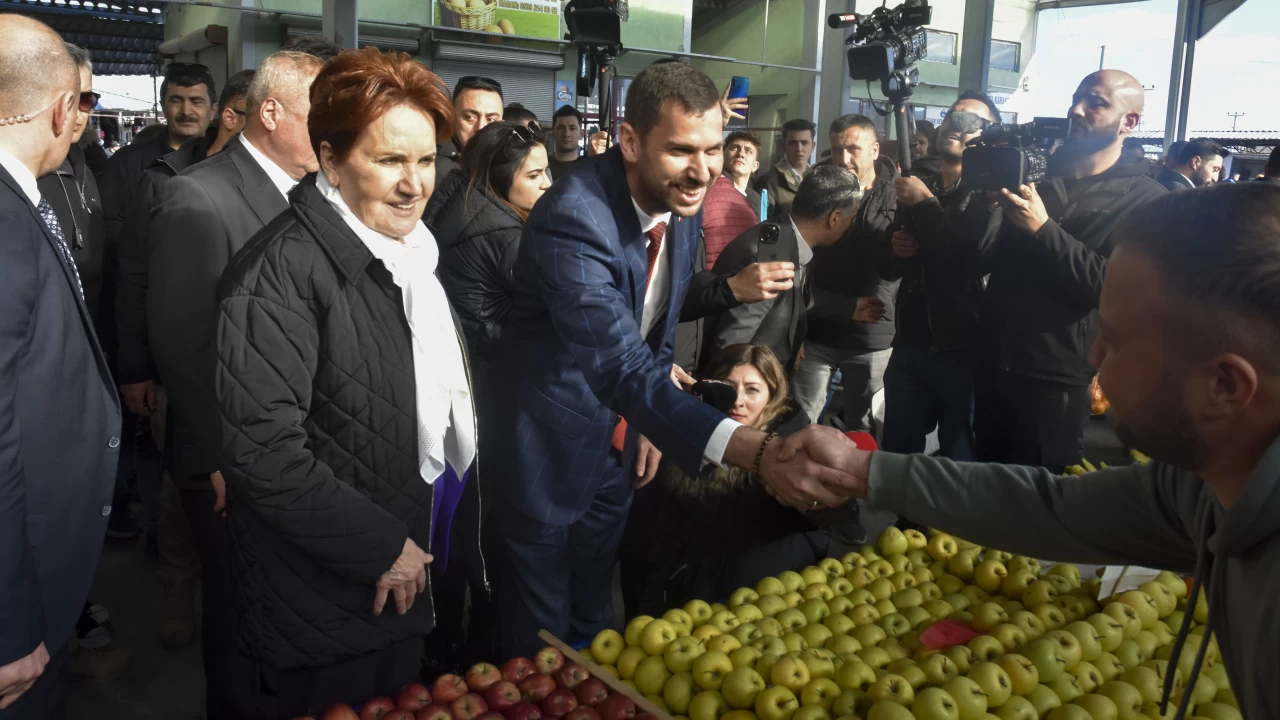 Akşener, Afyonkarahisar'da konuştu
