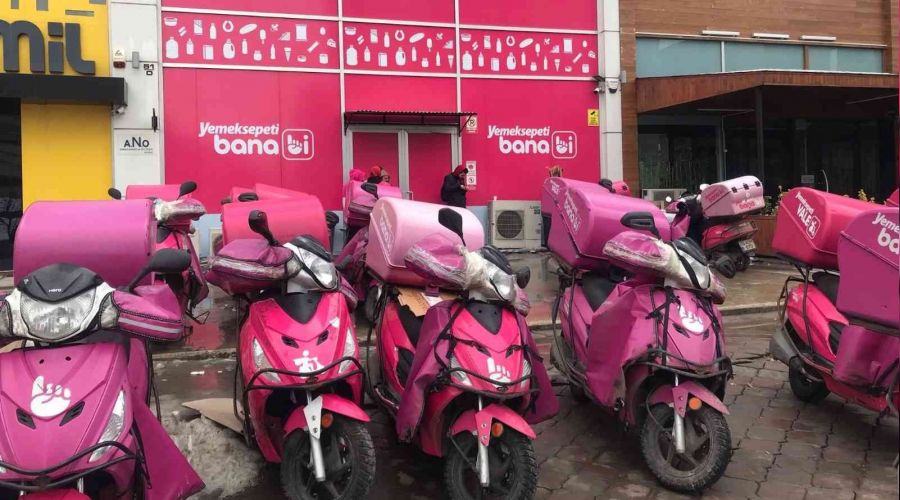 Ankara'da Yemek Sepeti motokuryeleri kontak kapatt�