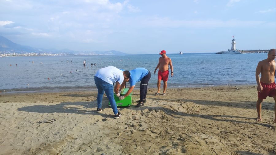 Antalya'da denizde kadın cesedi bulundu
