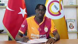 Aslan'ın sağ bek planı