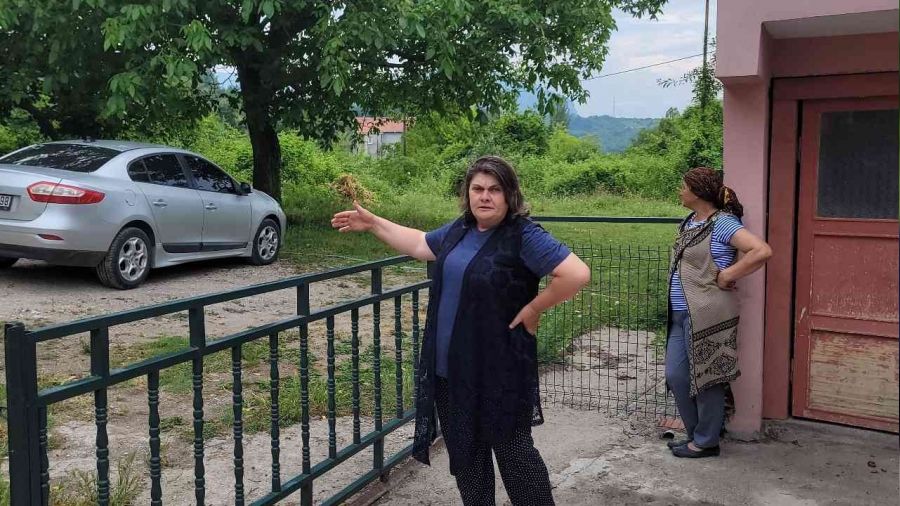 Ay korkusundan evden kamyorlar