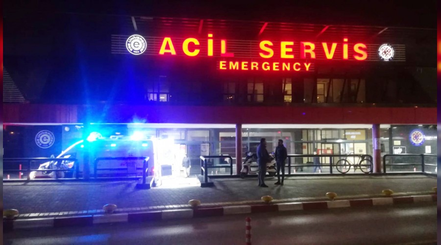 Babasını kalbinden bıçakladı