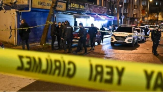 Bah�elievler'de zehir tacirleri jandarmay� hedef ald�