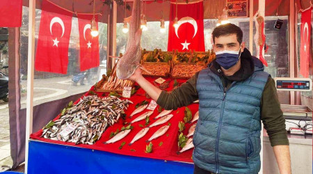 Balık tezgahlarında hamsi sıkıntısı