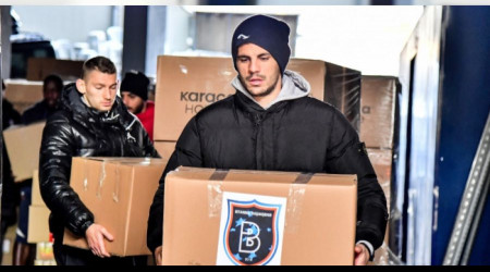 Başakşehir'de futbolcular kolileri hazırladı