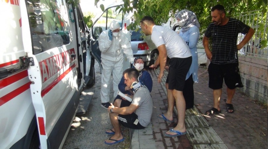Bebek koltuğu ve kemer hayat kurtardı