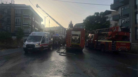 Beylikdüzü'nde yaşlı bakımevinde yangın