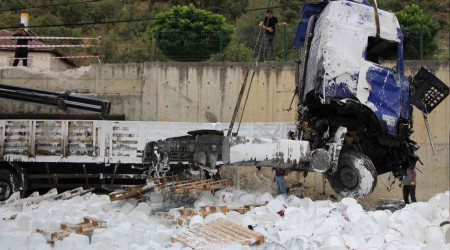 Boya ykl tr yoldan utu, vatanda deprem sand