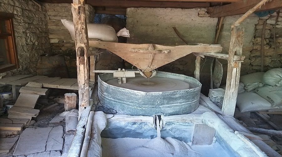 Bu su değirmeni 330 yıllık