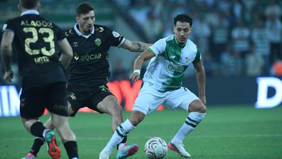 Bursaspor 2'de 2 yapt�