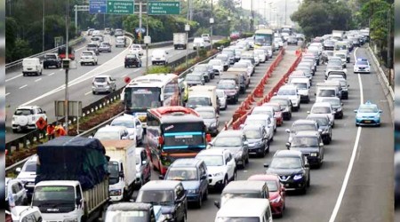 Cakarta'da trafiğin faturası kabarık