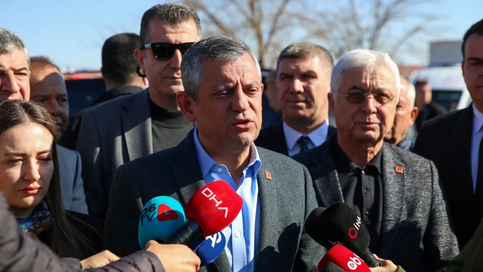 CHP lideri �zel, Muhittin B�cek'i ziyaret etti