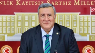 CHP Niğde Milletvekili Gürer, icra dosyalarına ilişkin güncel ekonomik verileri değerlendirerek ekonomide borç yükünün hızla büyüdüğünü söyledi